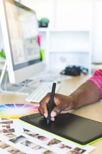 Why Custom Graphics Are Essential for Your Business on Social Media